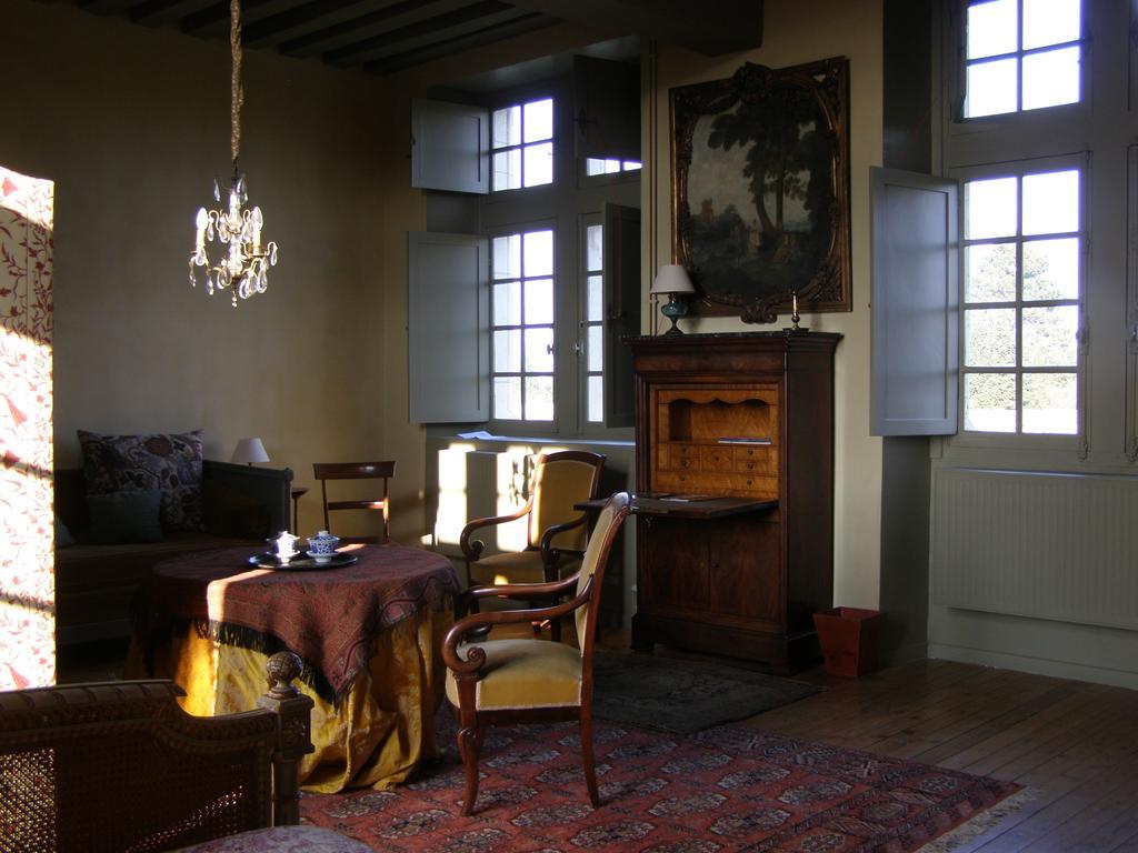 Manoir Du Plessis Au Bois Acomodação com café da manhã Vauciennes  Quarto foto